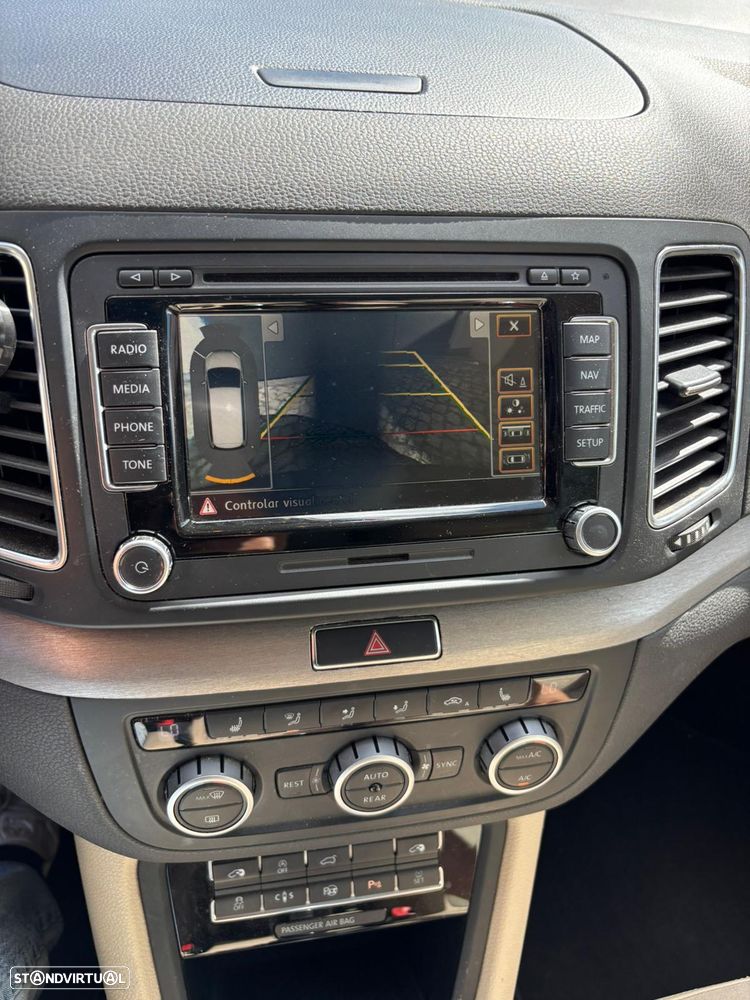 VW Sharan 2.0 TDI Highline DSG - 19