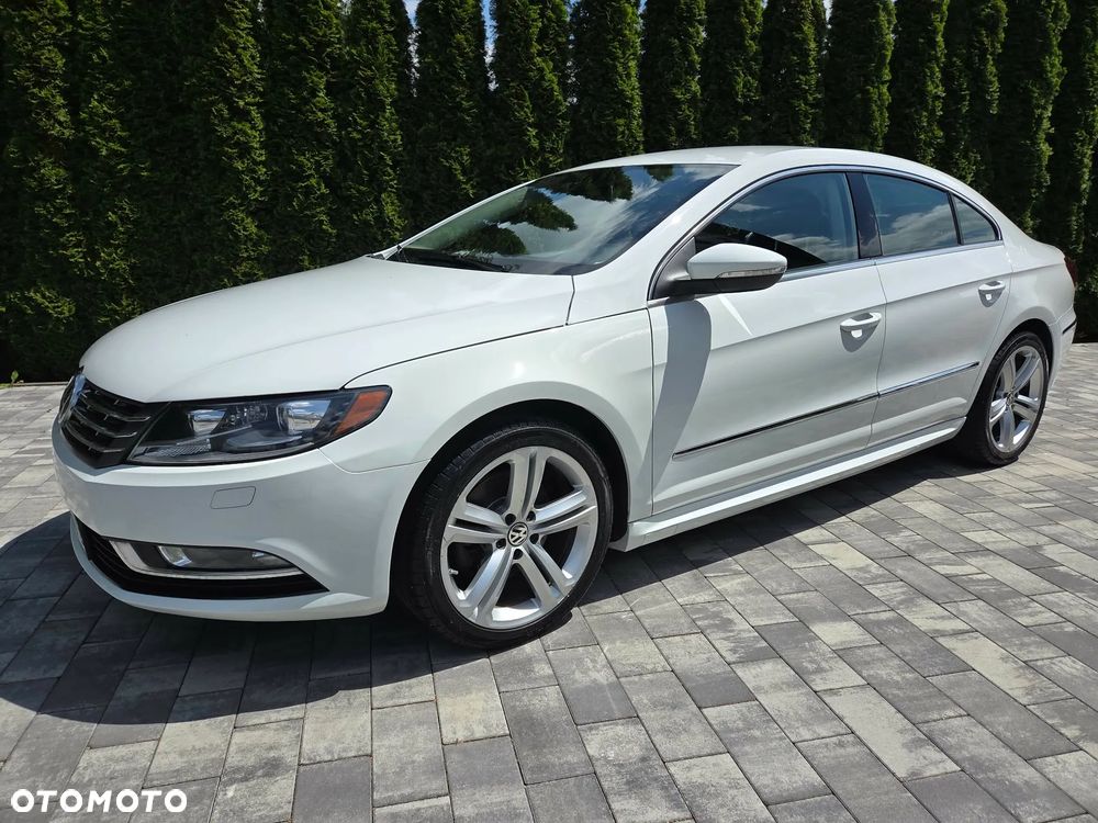 Volkswagen Passat CC - 1