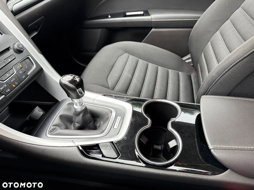 Ford Mondeo Turnier 2.0 TDCi Start-Stopp Business Edition - 28