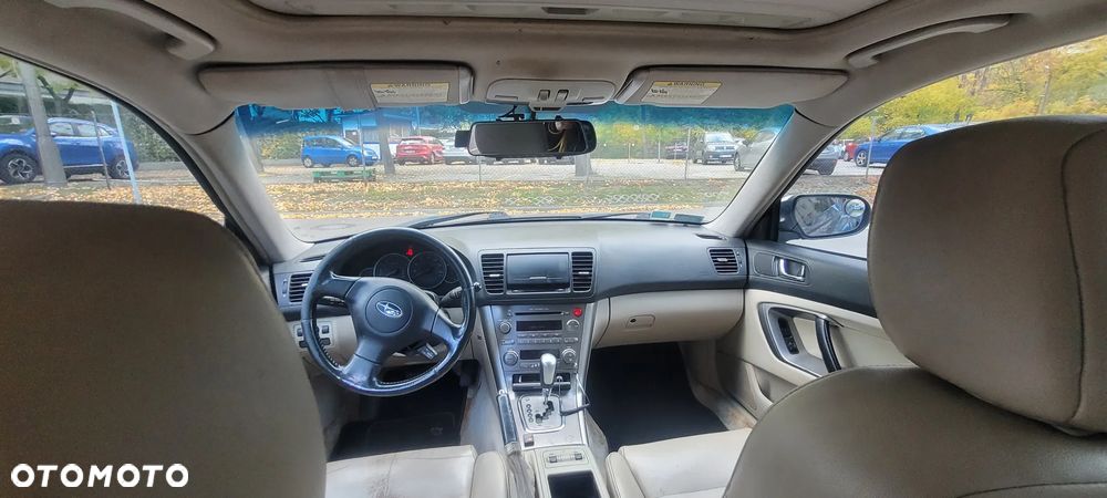 Subaru Legacy 2.5i AT - 9