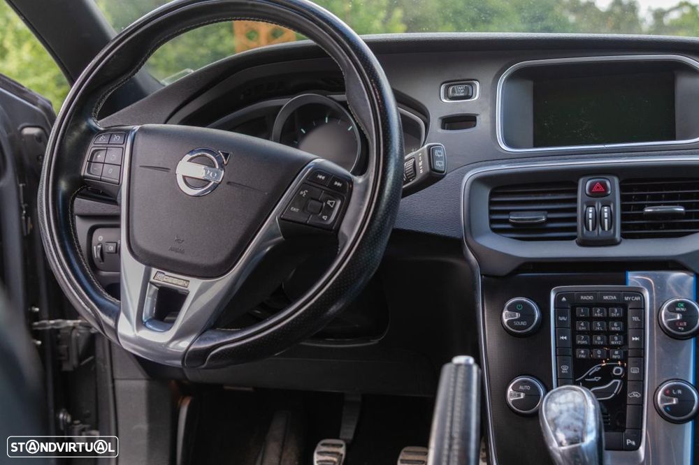 Volvo V40 1.6 D2 R-Design - 12