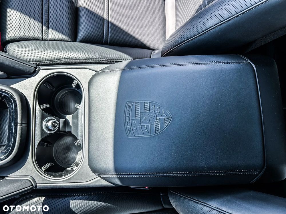 Porsche Cayenne Standard - 20