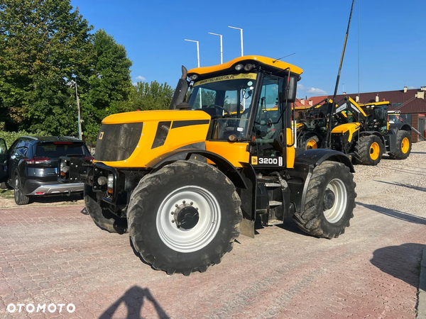 JCB 3200 Plus