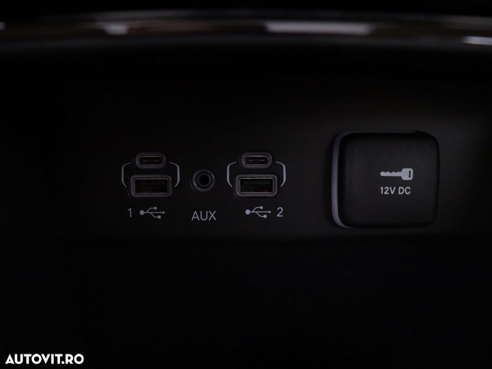 Jeep Grand Cherokee - 11