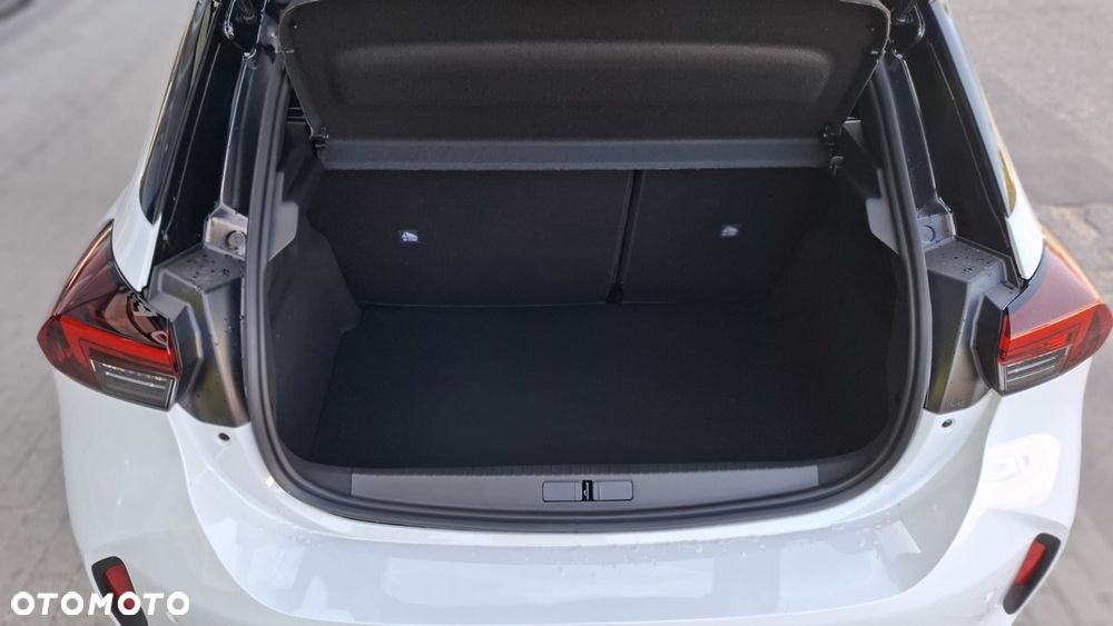 Opel Corsa 1.2 T mHEV GS eDCT - 4