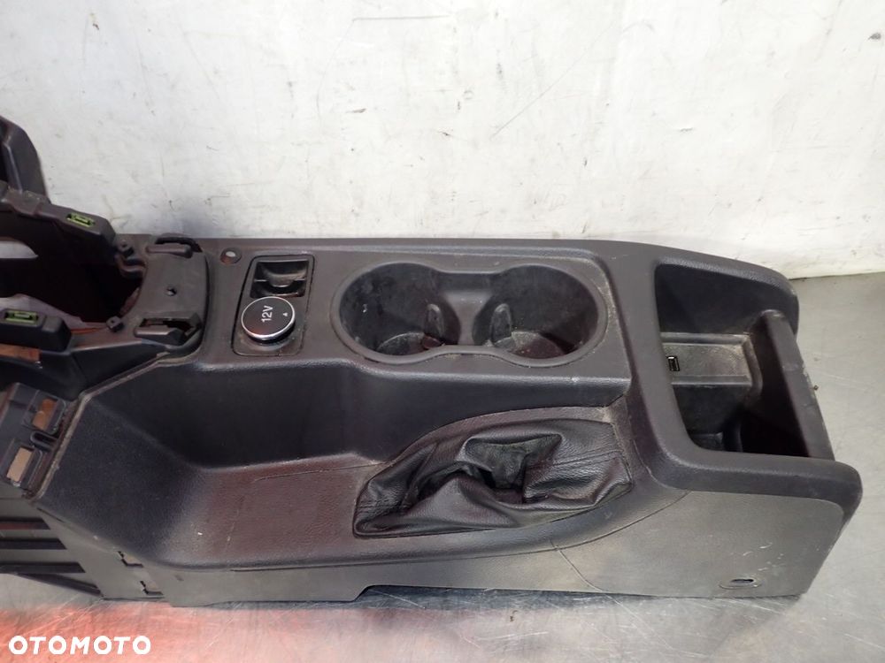 TUNEL ŚRODKOWY FORD FOCUS MK3 - 3