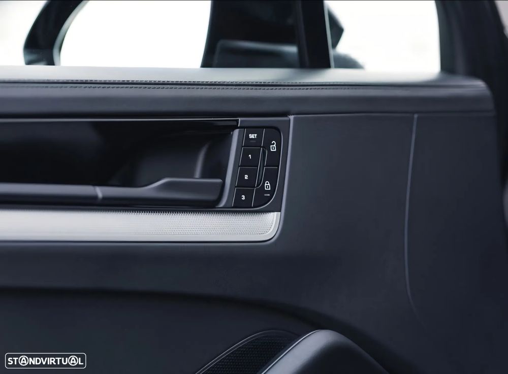 Porsche Cayenne E-Hybrid - 9