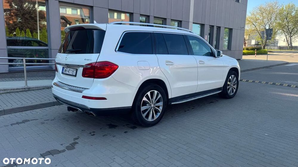 Mercedes-Benz GL 500 4Matic (BlueEFFICIENCY) 7G-TRONIC - 5