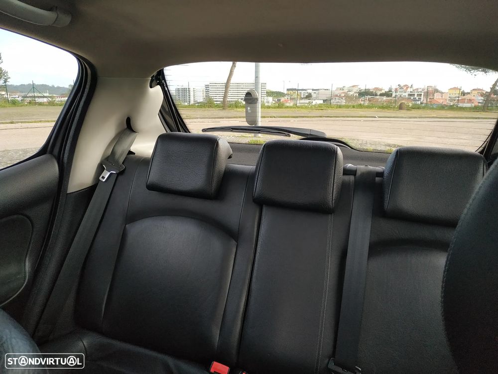 Peugeot 206 1.4 16V Black & Silver - 18