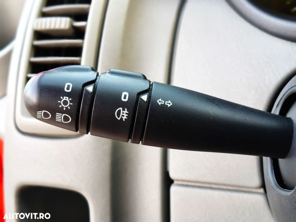 Opel Vivaro L1H1 DPF Tour - 17