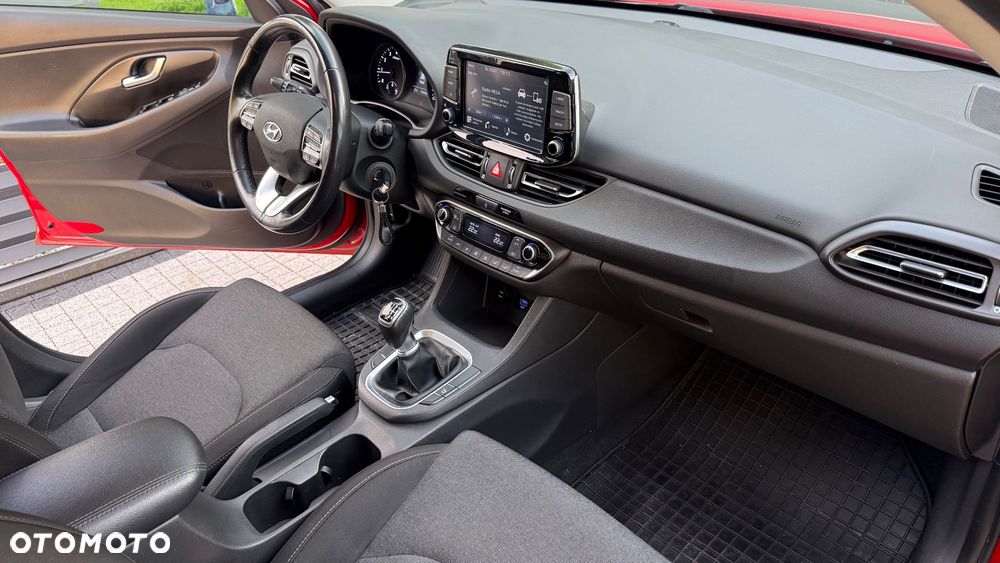 Hyundai i30 - 23