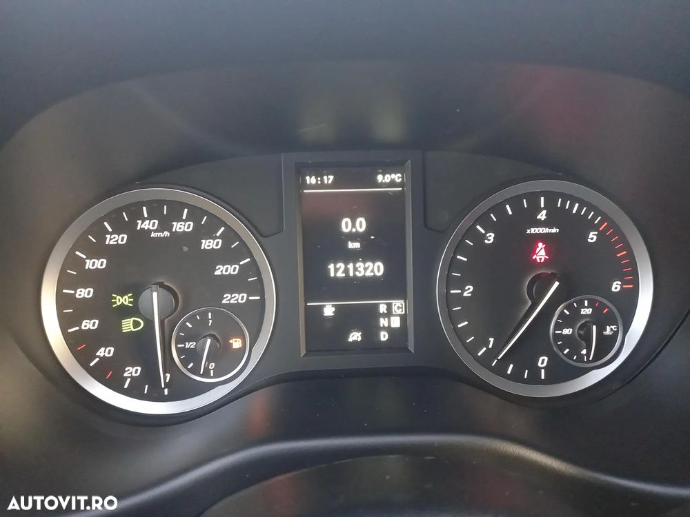 Mercedes-Benz Vito Tourer Compact 116 CDI 163CP RWD 9AT SELECT - 10