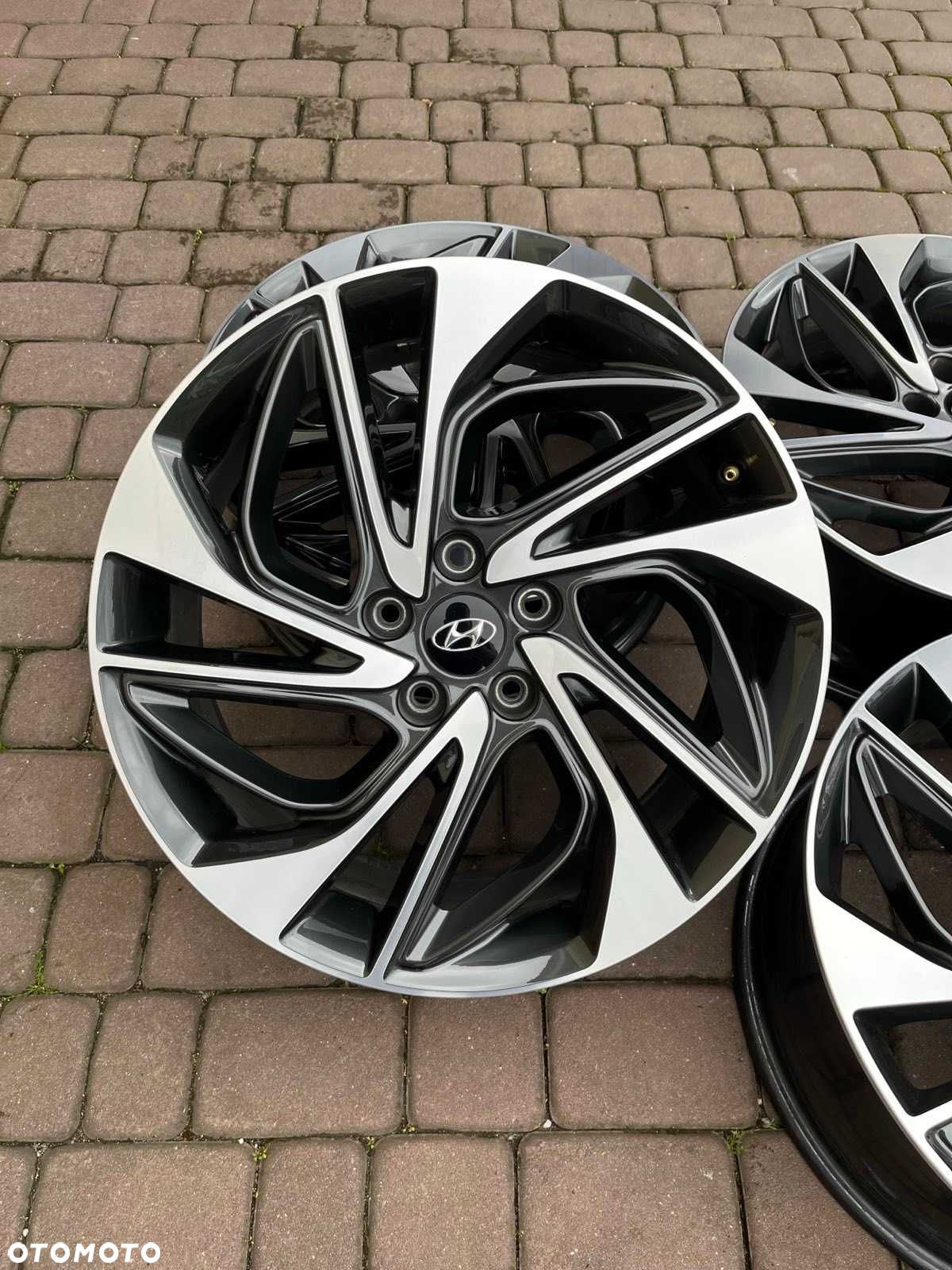 Oryginalne alufelgi Hyundai 5x114,3 19 cali CZUJNIKI Tucson Santa Fe - 1