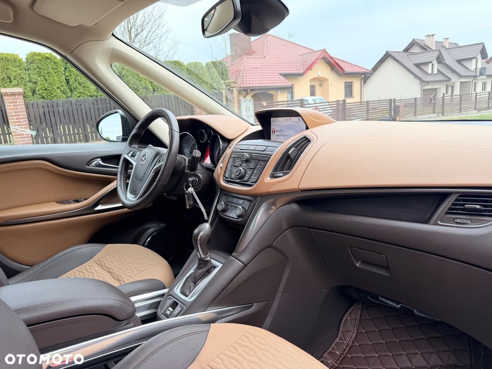 Opel Zafira - 13