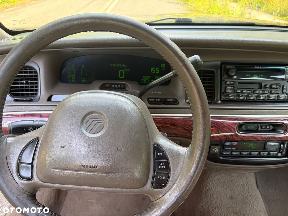 Mercury Marquis - 15