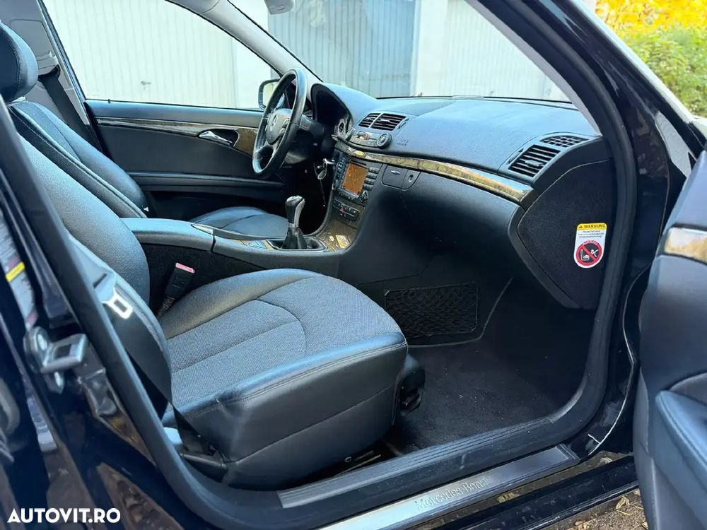 Mercedes-Benz E 220 CDI - 12