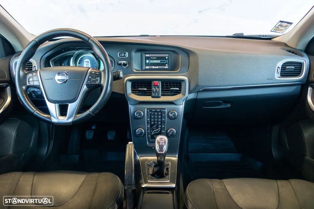 Volvo V40 1.6 D2 Eco Kinetic - 4