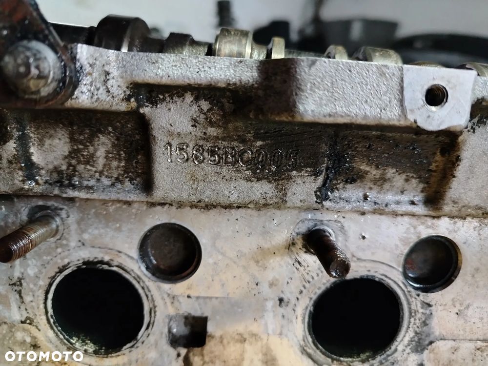 Głowica KOMPLETNA  wałki rozrządu A6110105220 MERCEDES W203 W210 W636 W903 2.2 CDI - 8