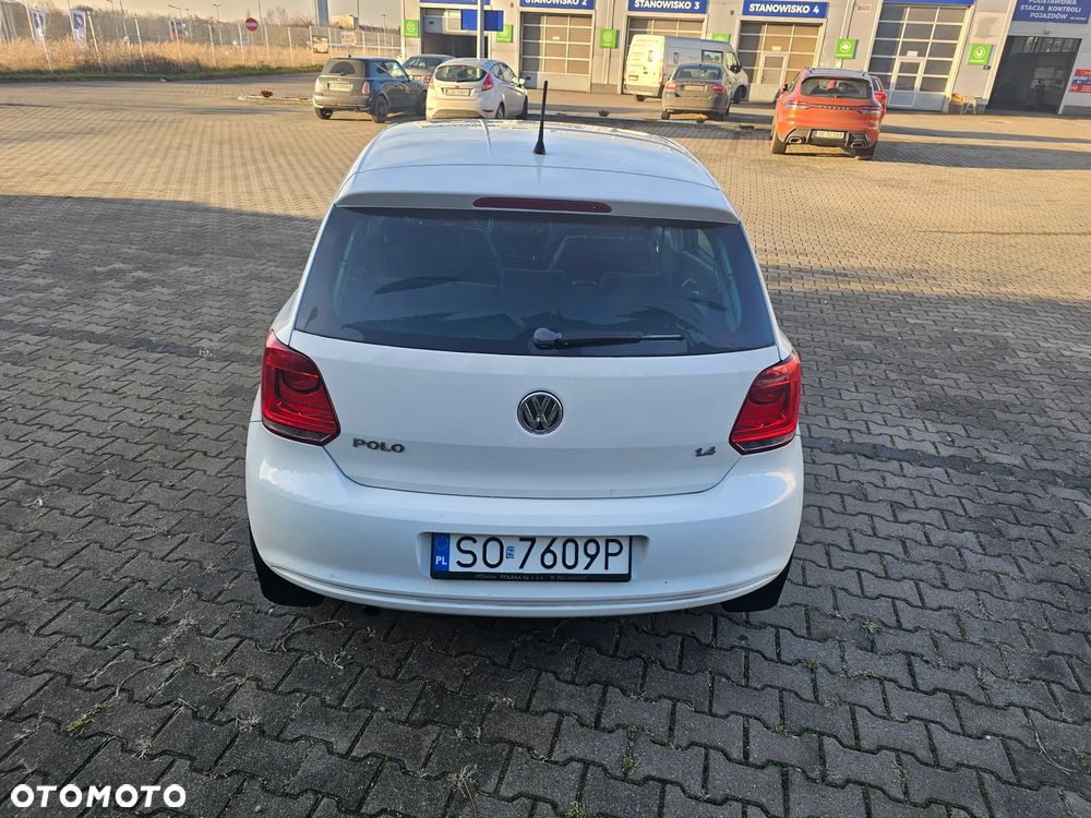 Volkswagen Polo 1.4 16V Trendline - 3