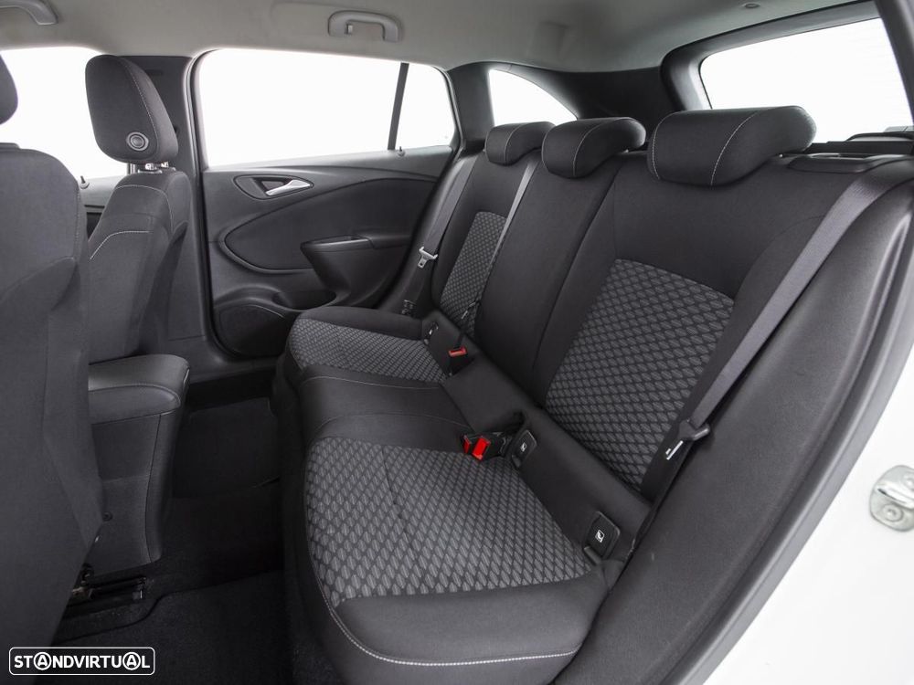 Opel Astra Sports Tourer 1.5 D Business Edition S/S - 11