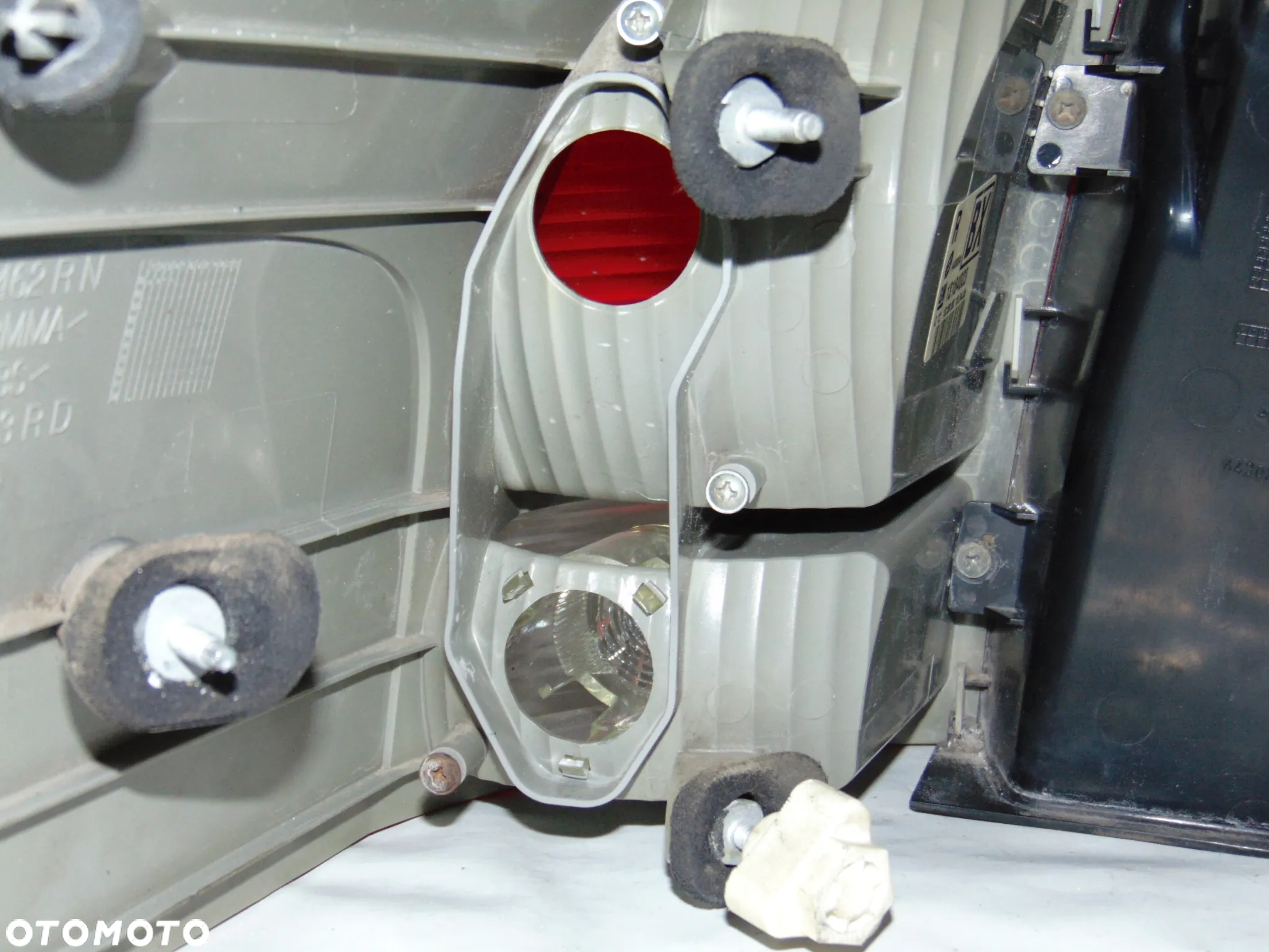 ORYGINAŁ lampa tylna tył lewa prawa Opel Vectra C kombi 02-05r - 15