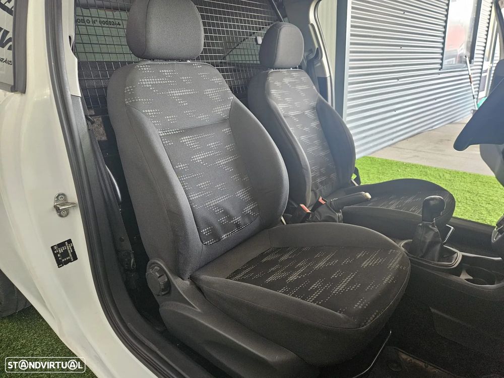 Opel CORSA D-VAN - 21