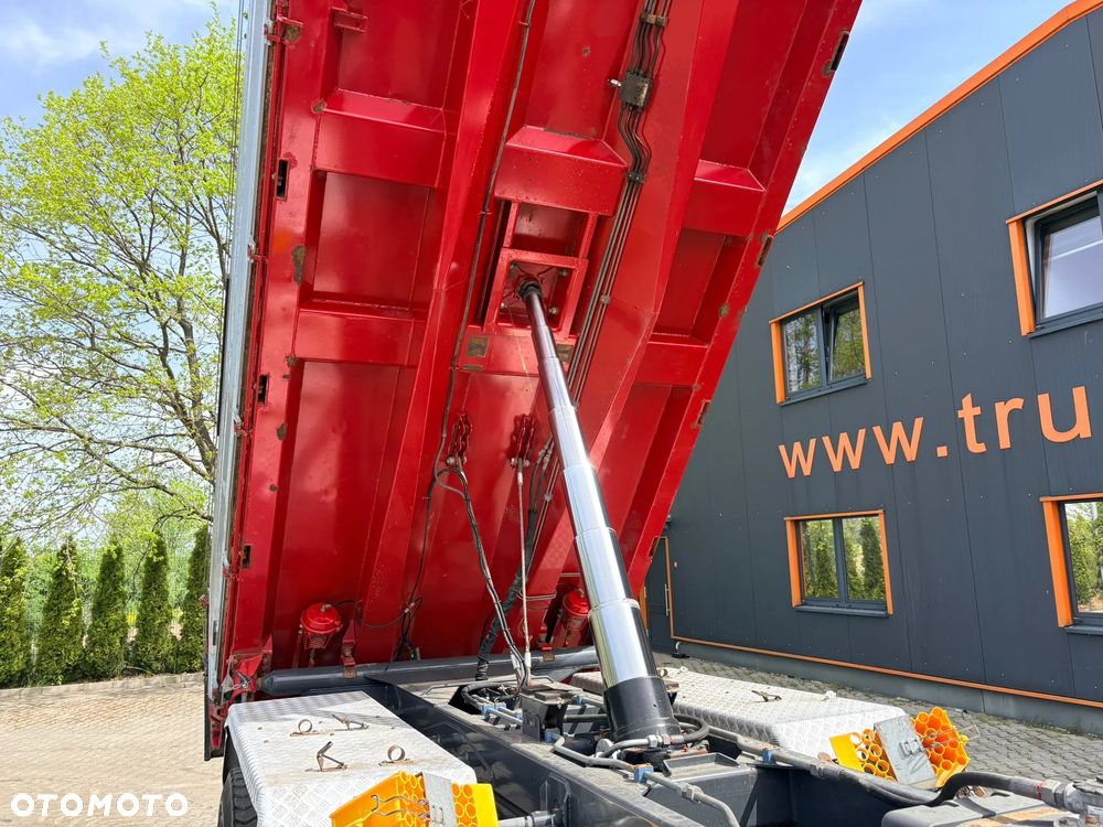 Mercedes-Benz AROCS 3243 8x4 WYWROTKA TRÓJSTRONNA Z BORDMATIKIEM - 16