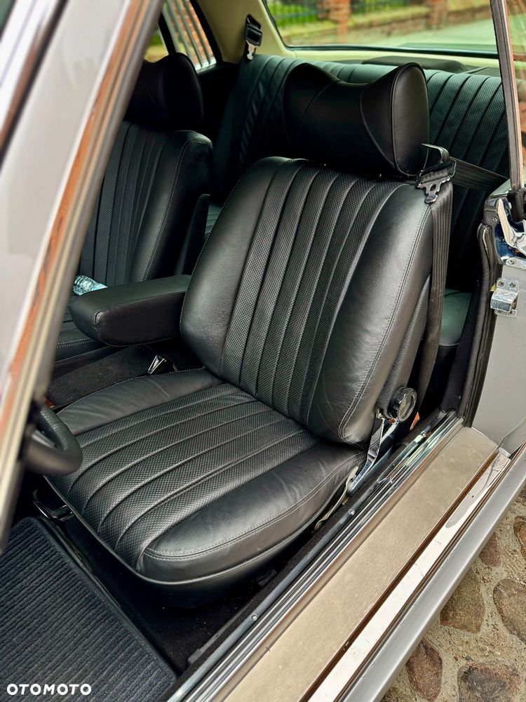 Mercedes-Benz SLC - 10