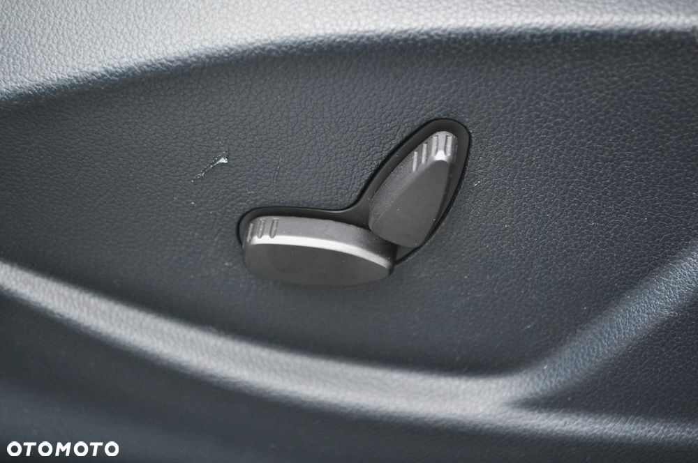 Ford C-MAX - 12