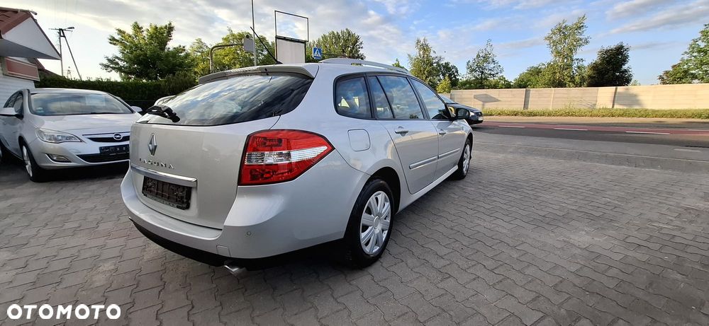 Renault Laguna 2.0 dCi Expression - 6
