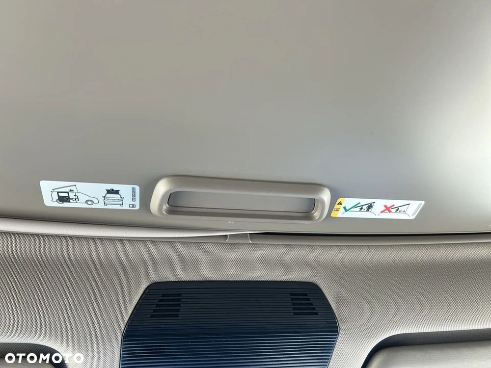 Volkswagen California - 36