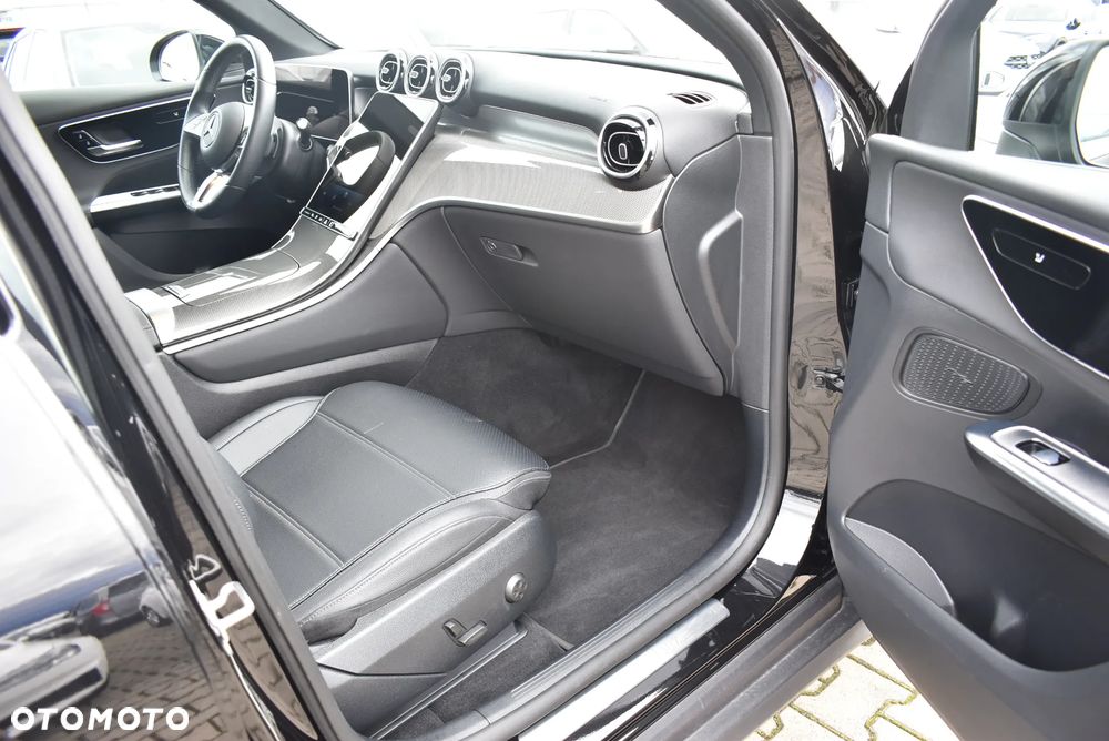 Mercedes-Benz GLC 300 de PHEV 4-Matic Avantgarde - 17
