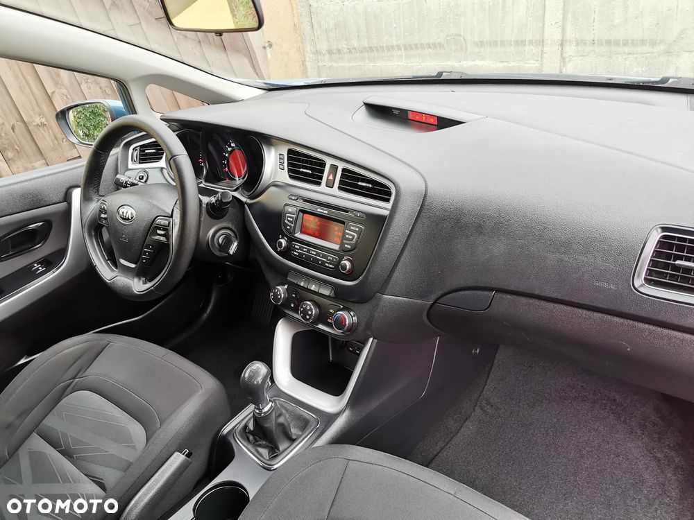 Kia Ceed 1.4 CVVT Edition 7 - 23