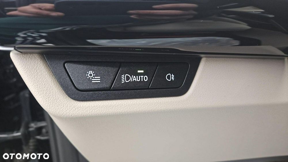 BMW X1 sDrive18i xLine - 17