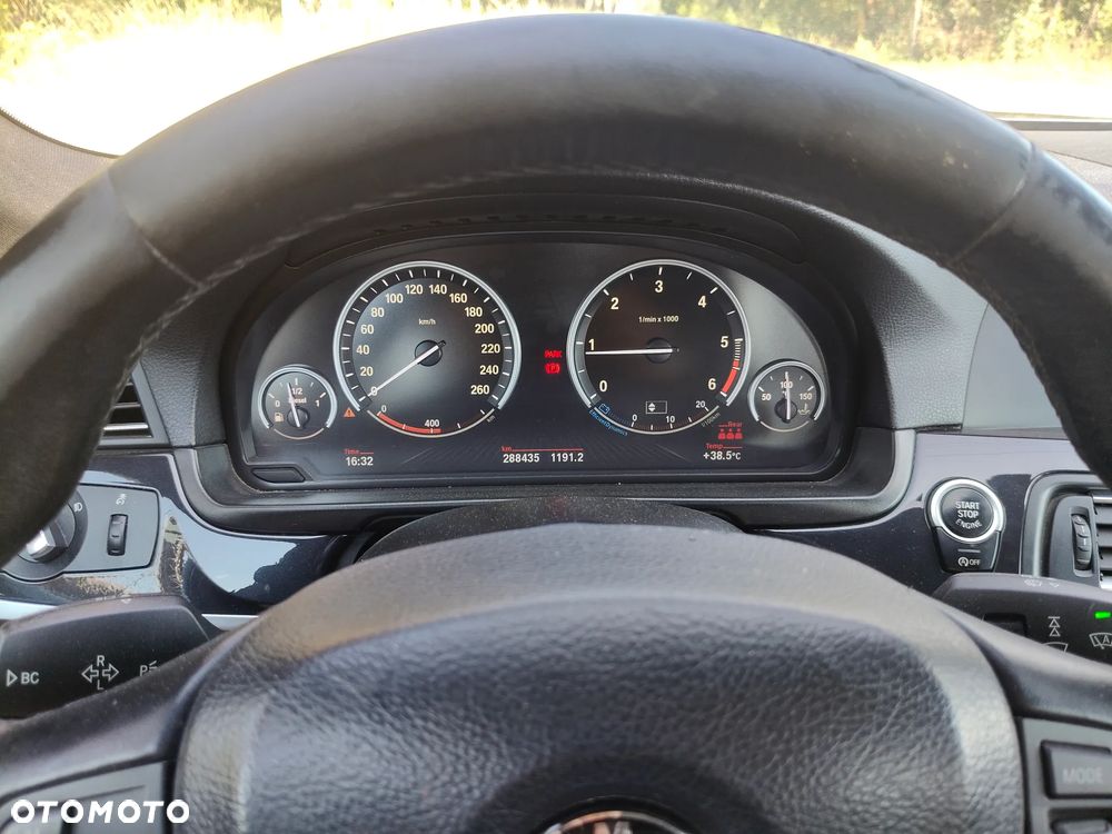 BMW Seria 5 520d - 11