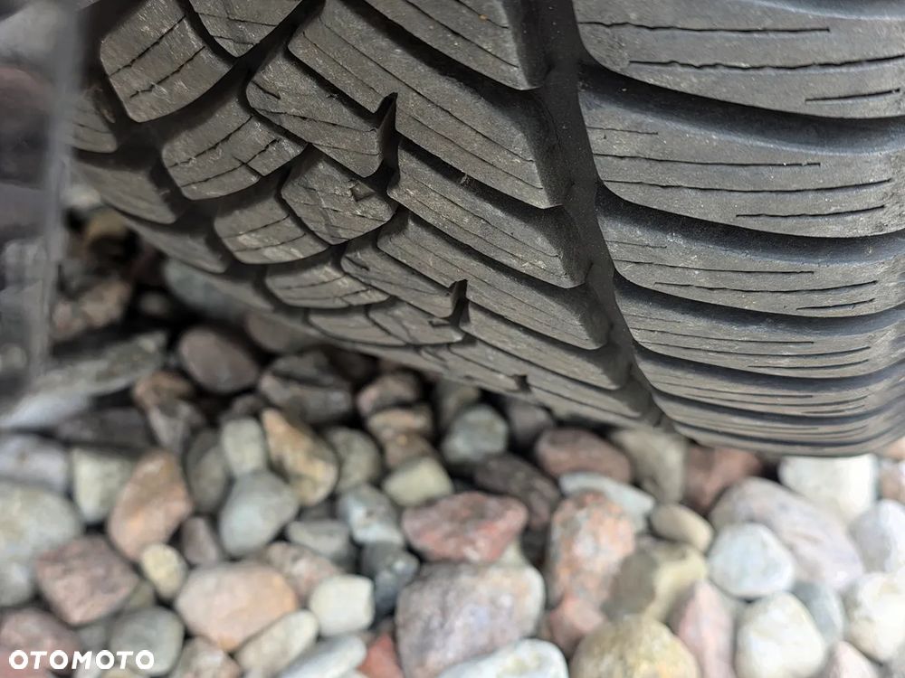 BMW Seria 5 520d - 30