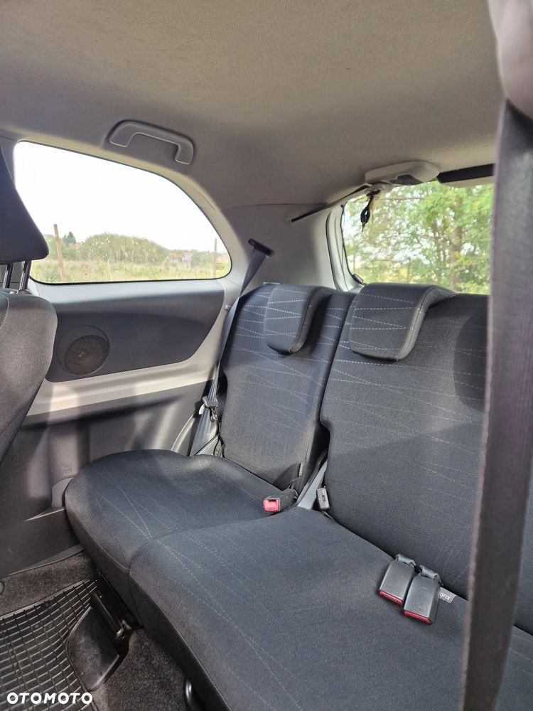 Toyota Yaris - 6