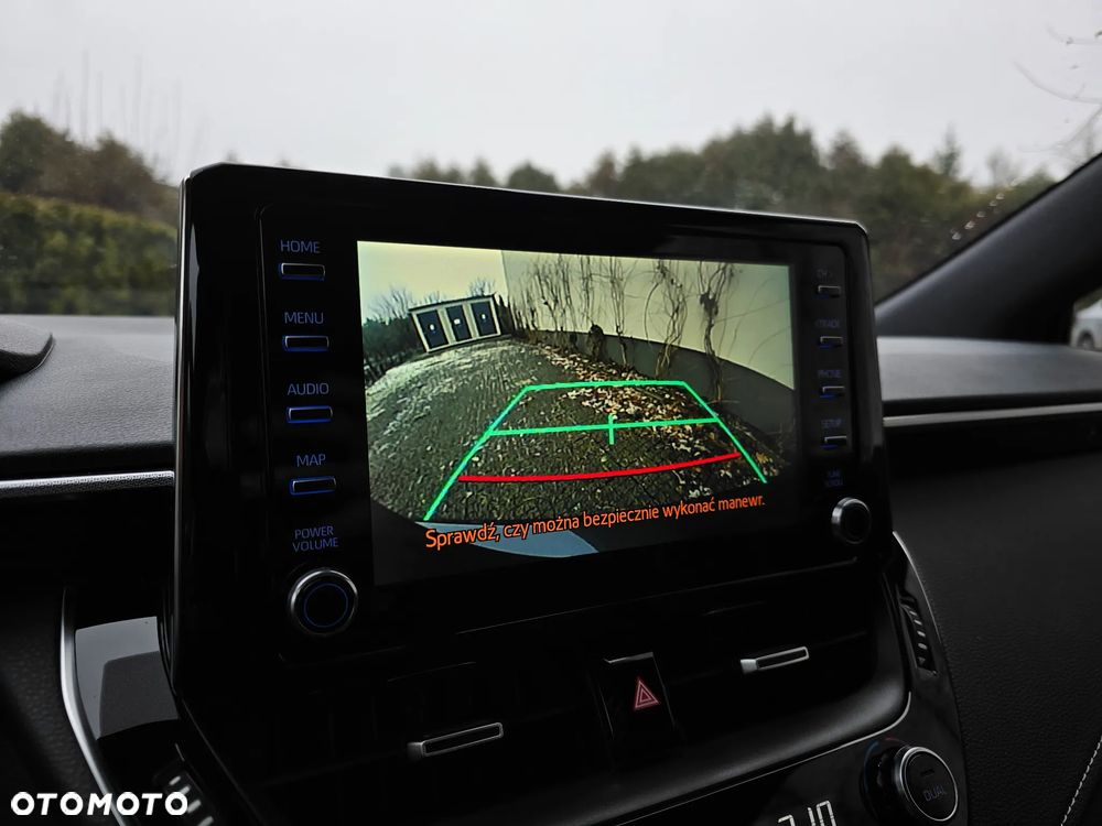 Toyota Corolla 1.8 Hybrid GPF Executive - 24