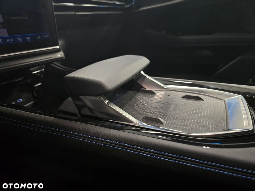 Renault Austral 1.2 E-Tech Full Hybrid 200 Iconic esprit Alpine MMT - 14