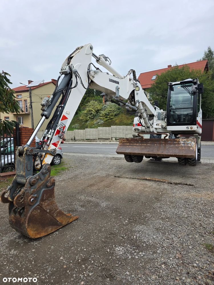 Liebherr 912 Compact - 16