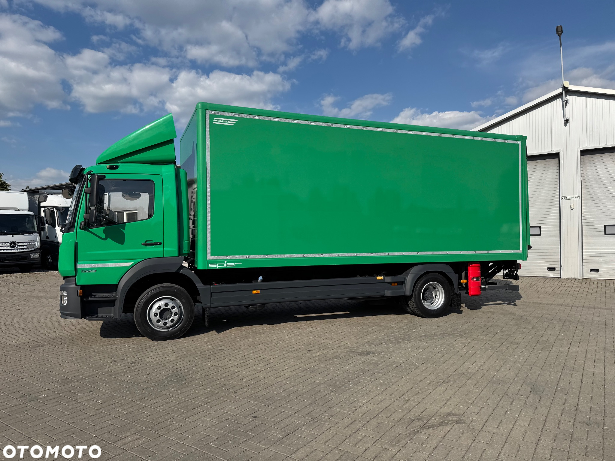 Mercedes-Benz ATEGO - 15