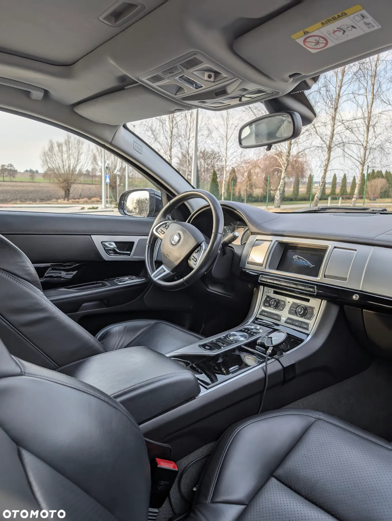 Jaguar XF - 22