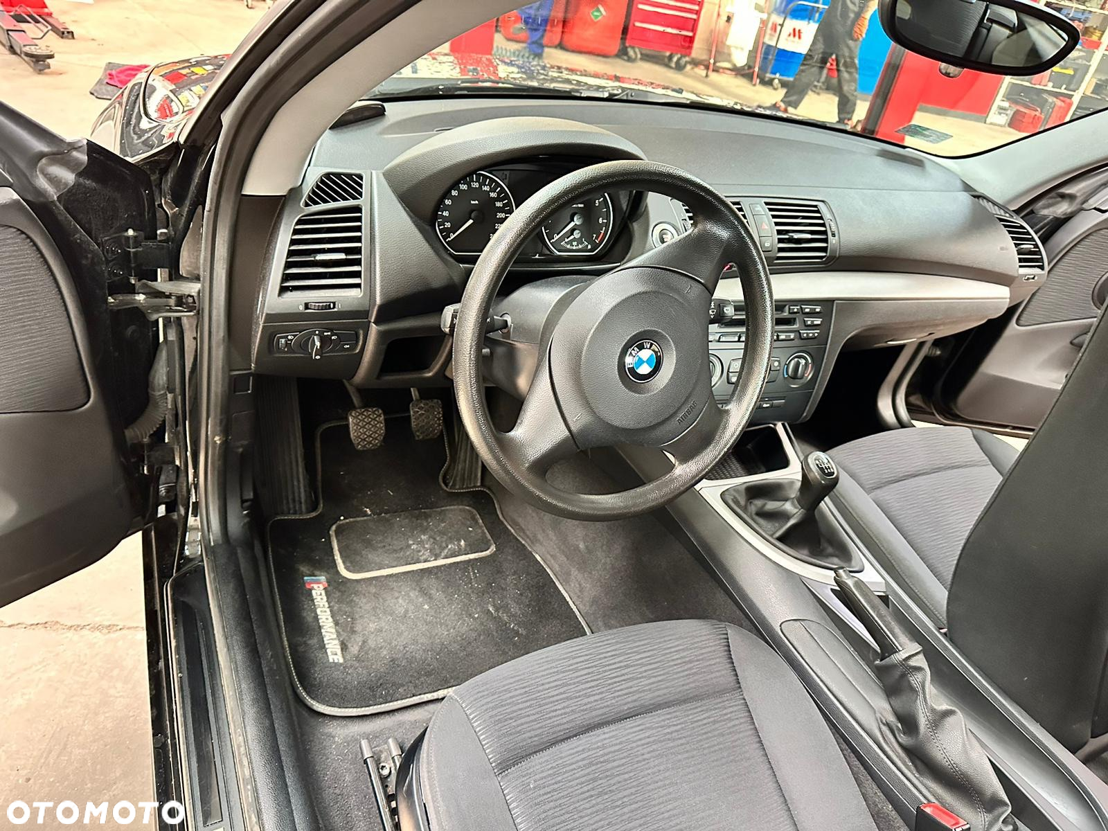 BMW Seria 1 116i - 7