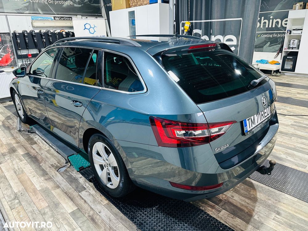 Skoda Superb 2.0 TDI DSG 4X4 Ambition - 3