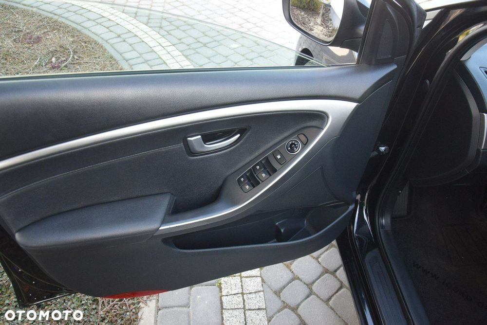 Hyundai i30 1.4 Premium - 24