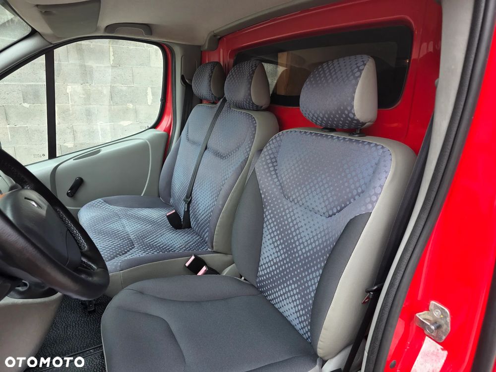 Renault Trafic - 10
