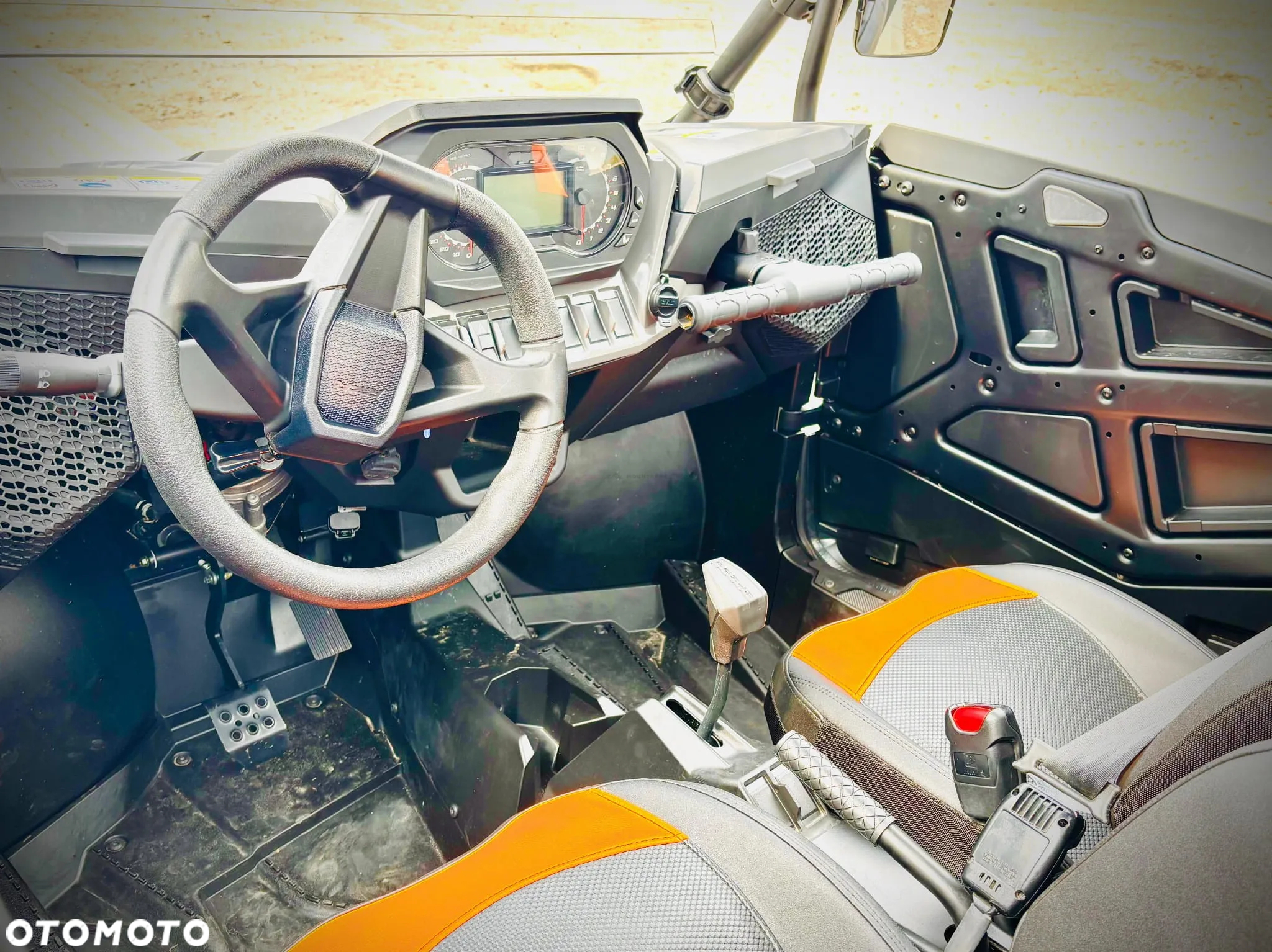 Polaris RZR - 25
