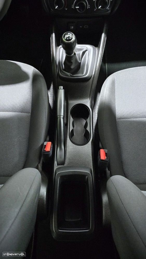 Fiat Tipo Station Wagon 1.3 M-Jet Street - 32