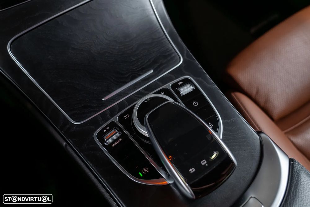 Mercedes-Benz C 300 7G-TRONIC AMG Line - 20