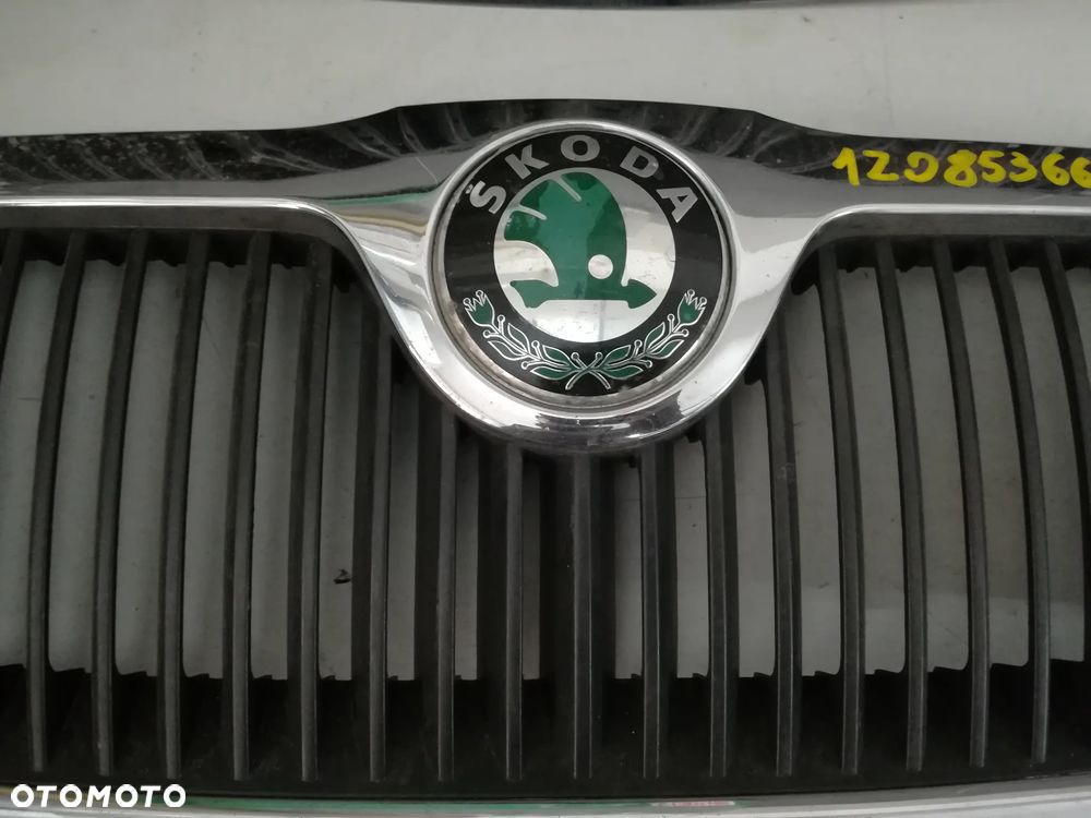 ATRAPA GRILLA SKODA FABIA II, ROOMSTER, OCTAVIA II, 5J0853668A, 1Z0853668 - 8